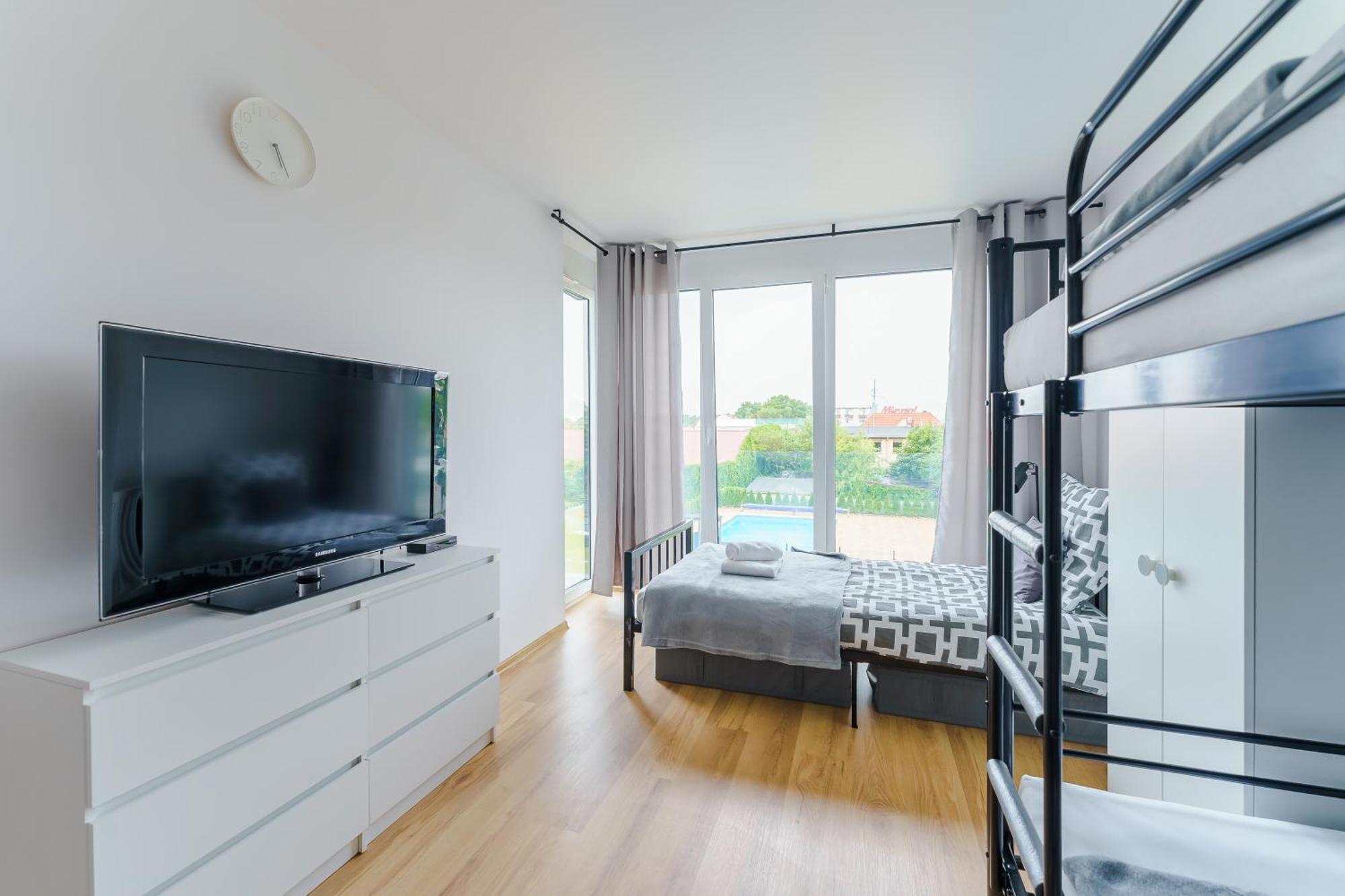 Apartament 5 Osobowy By Perlowa Przystan Rent Kołobrzeg Exterior foto